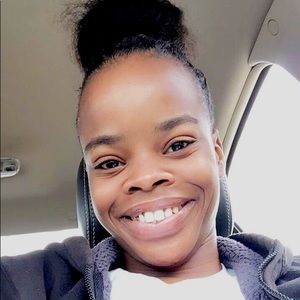 Meet your Posher, Lakeisha